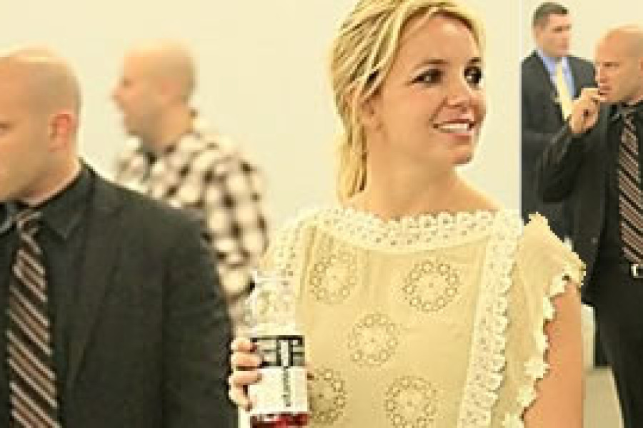 14/08 – Britney lascia il Canada