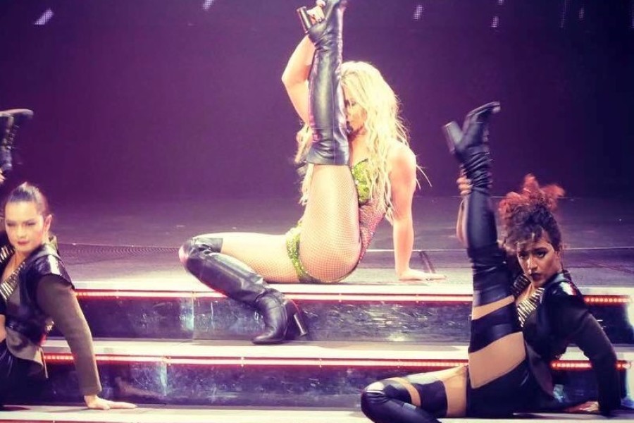 50 minuti di “Piece Of Me”!