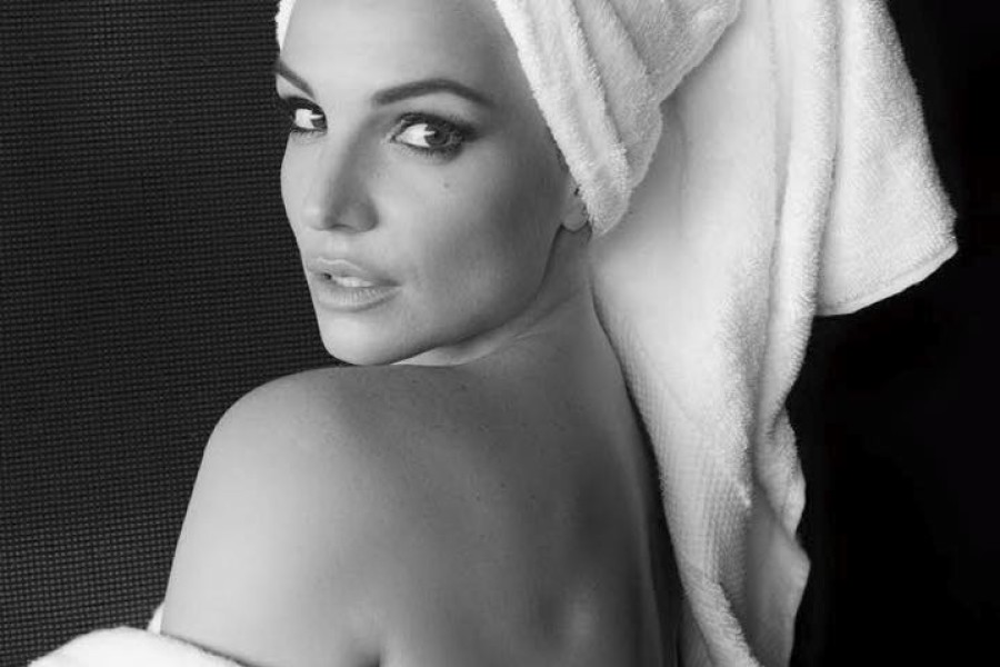 Britney Spears per #TowelSeries