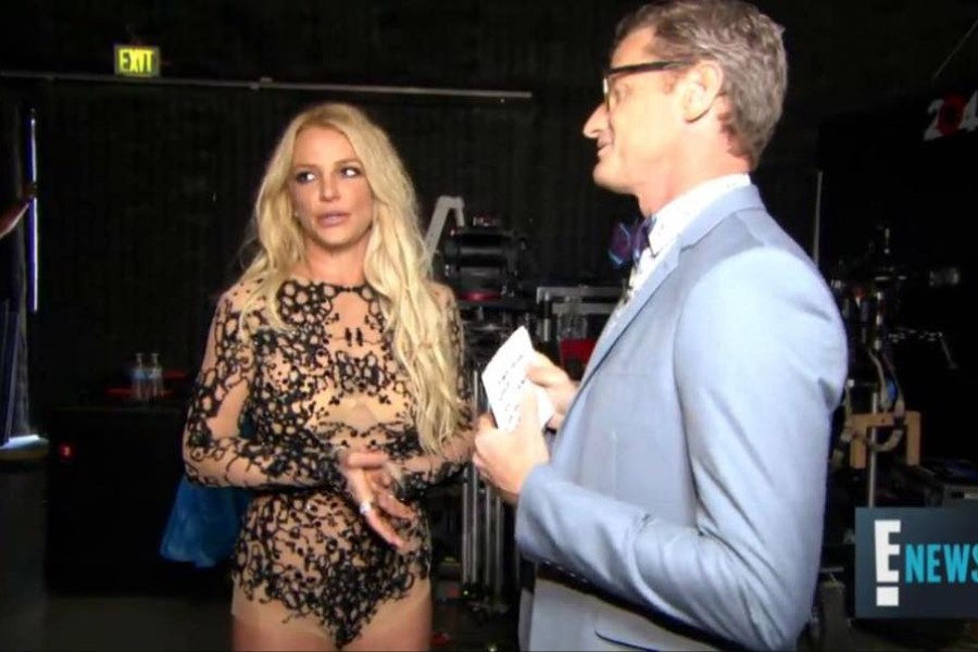 E! sul set di “Make Me (Oooh)…